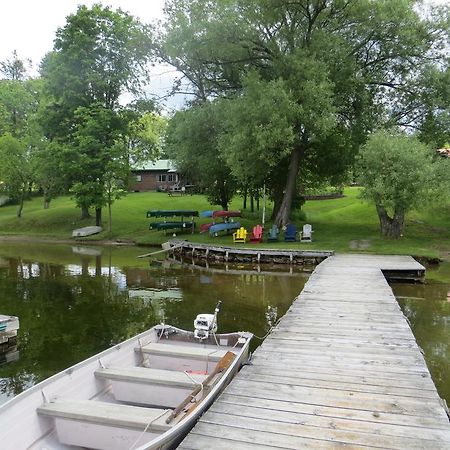 Bondi Village Cottage Resort Lake of Bays Exterior photo
