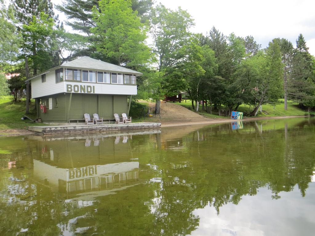 Bondi Village Cottage Resort Lake of Bays Exterior photo