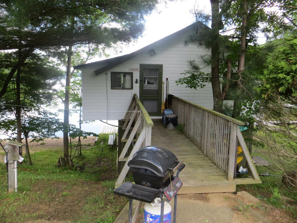 Bondi Village Cottage Resort Lake of Bays Exterior photo